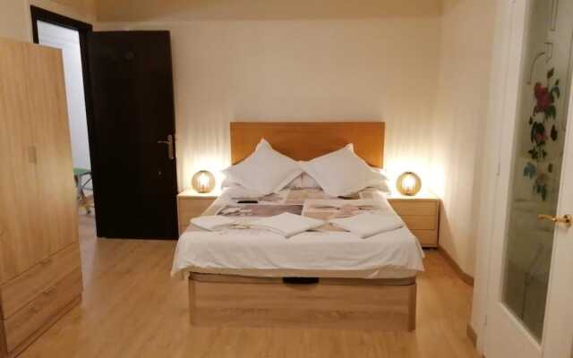 Hostel Penedes