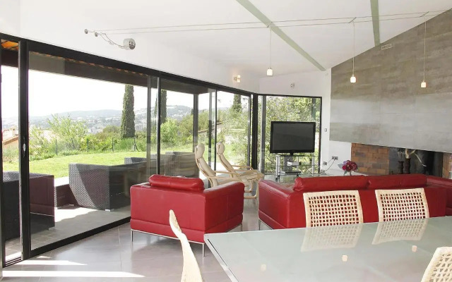 Holiday Home Baie de Bandol - SAY110