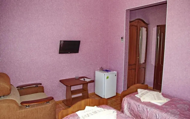 Tikhaya Gavan Guest House