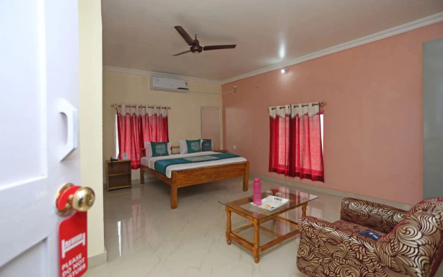 OYO 9009 near Railway Station