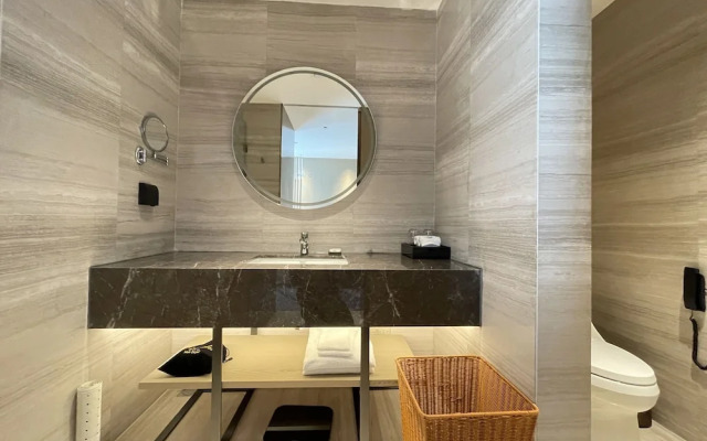 White Swan VYV Hotel