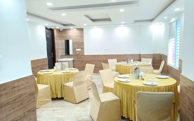Airport Hotel Shivaka Inn