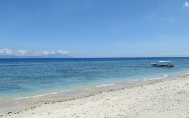 Road Beach Homestay