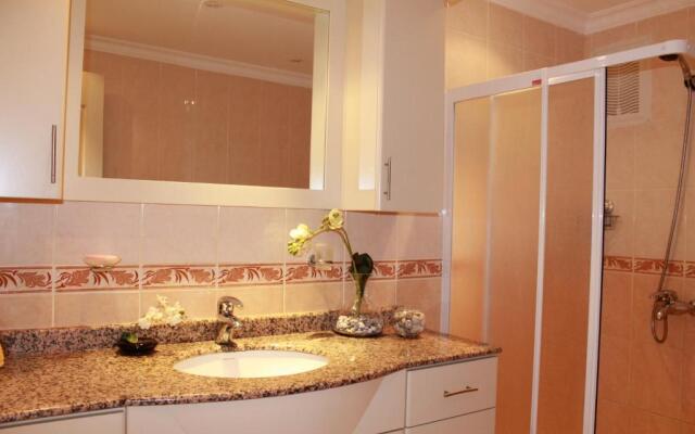 Apartment Toros Cekic