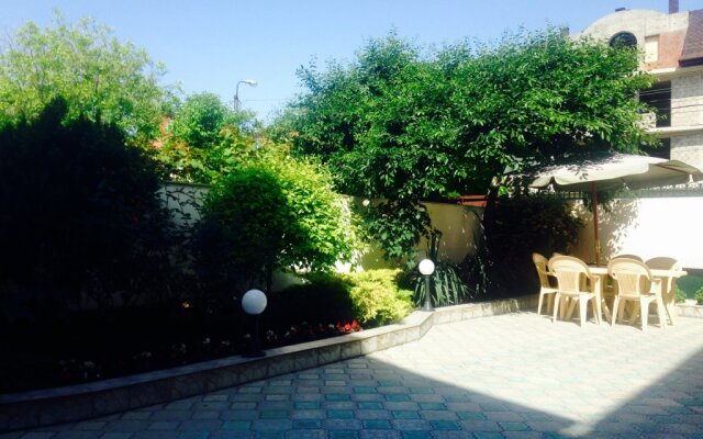 Valentina Guest House