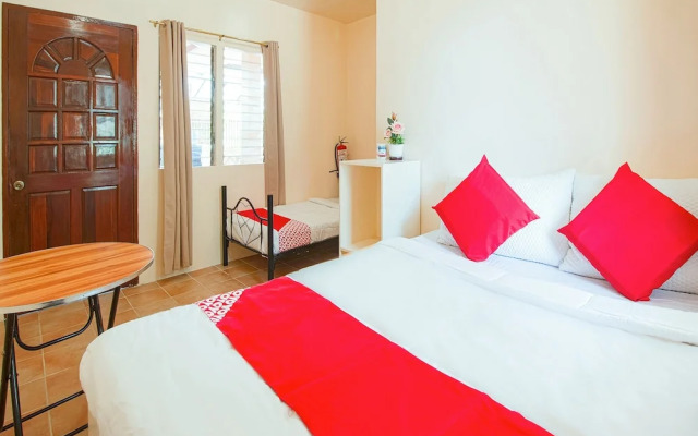 J5 Guest House & Restobar