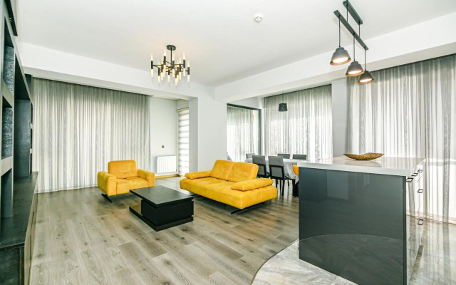 Port Baku Residance room 609 C