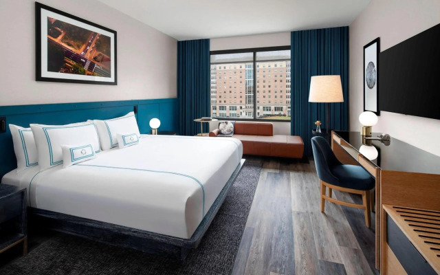 The Oaklander Hotel, Autograph Collection