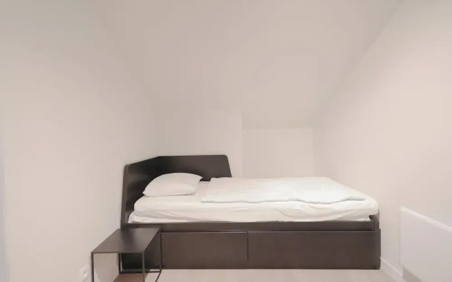 Modern Apartment Near Seabeach