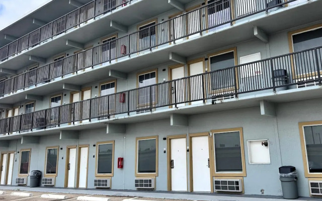 Super 8 by Wyndham Corpus Christi Airport