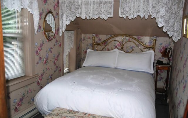 Trutch Manor