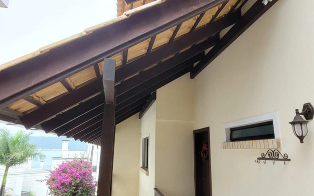 1084 Casa da Lagoinha com vista para o mar