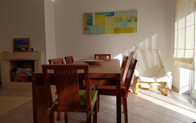 T2 Praia Paredes da Vitoria