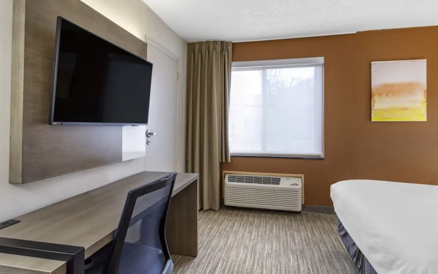 Comfort Inn Paramus - Hackensack