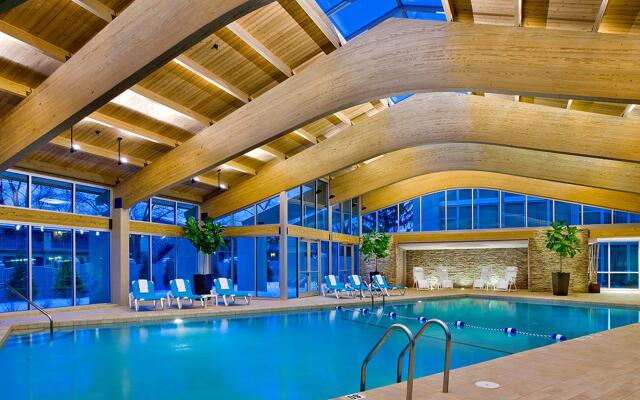 Crowne Plaza Lombard Downers Grove by IHG