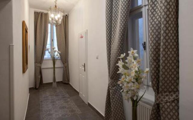 Residence Corto Old Town