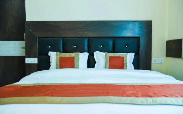The Host By OYO Rooms