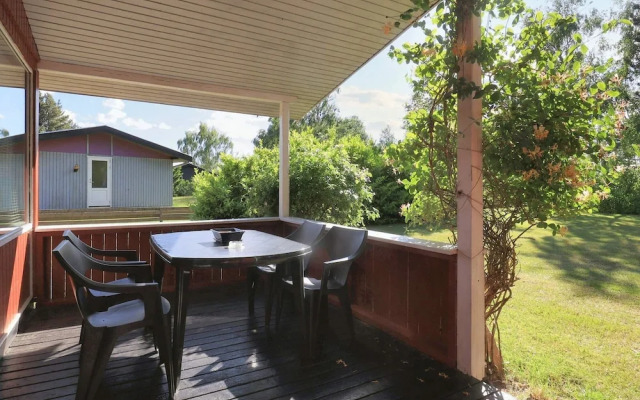 6 Person Holiday Home in Vaeggerlose