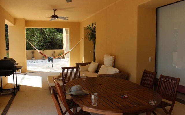 4BR APT IN Paseo DE LA Playa 35, Acapulco Diamante