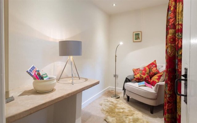 Lacet Cottage