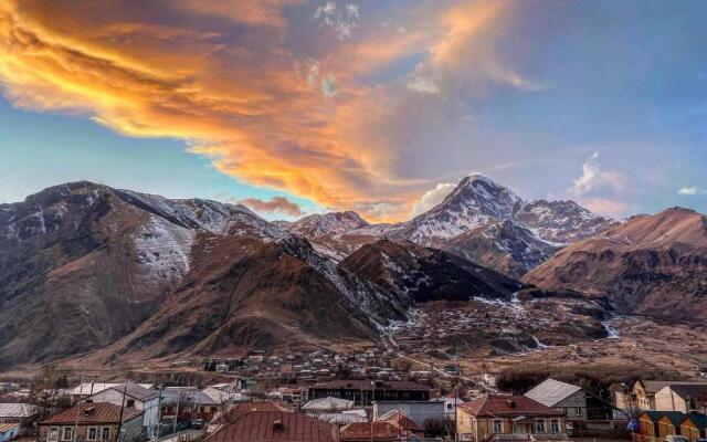 Alpine Lounge Kazbegi