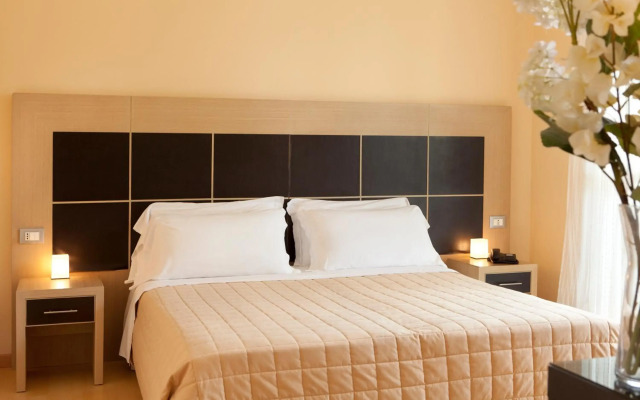 Hotel Diana