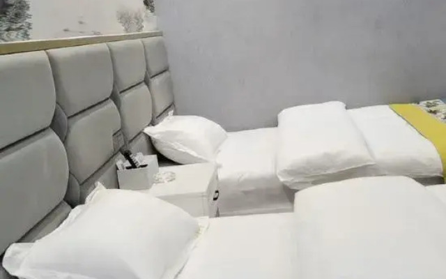 Bijie Yibo Hotel