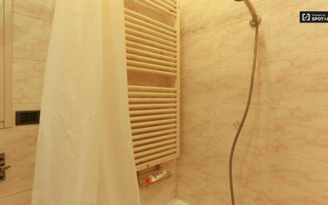 15 min from city center metro m1