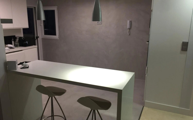 centro / internet / parking / aire acondicionado