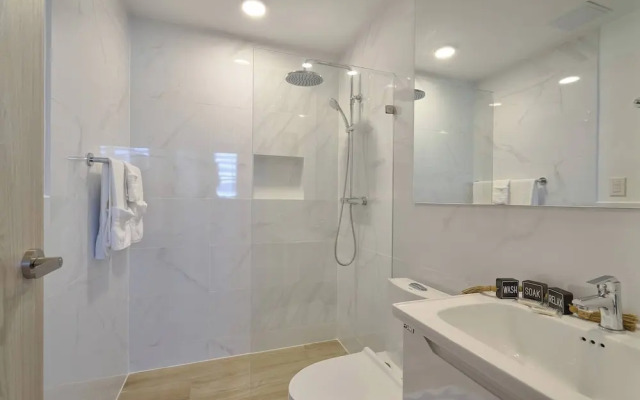 Luxury Escape Private Jacuzzi, Beach, Punta Cana Sleep 5