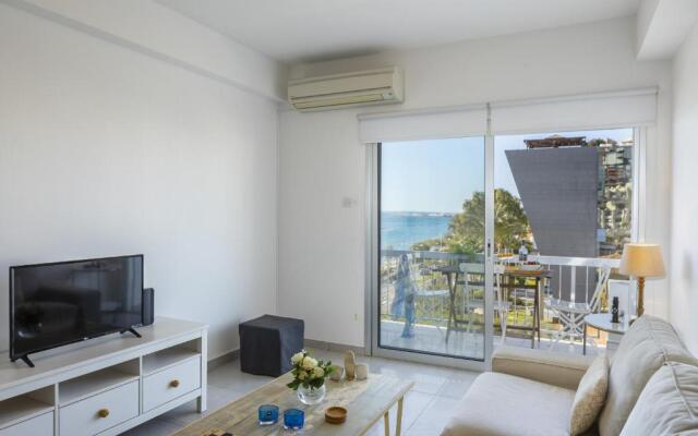 Limassol Olimpia Beach Suite