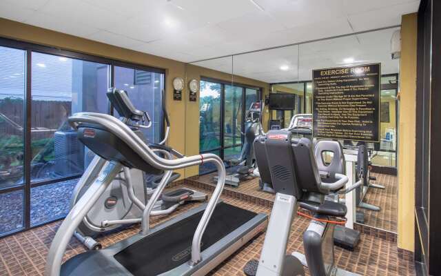 AmericInn by Wyndham Madison West