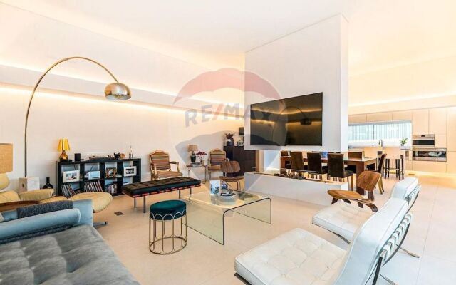 Modern 4-bed Villa 4K Beach 30k Lisbon