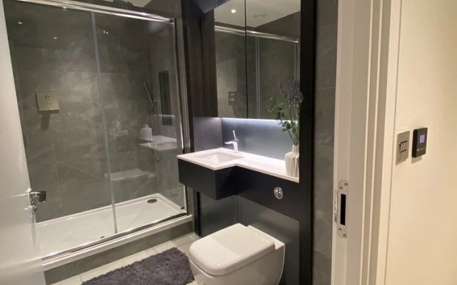 Marvelous 3 Bed Penthouse in Kewbridge