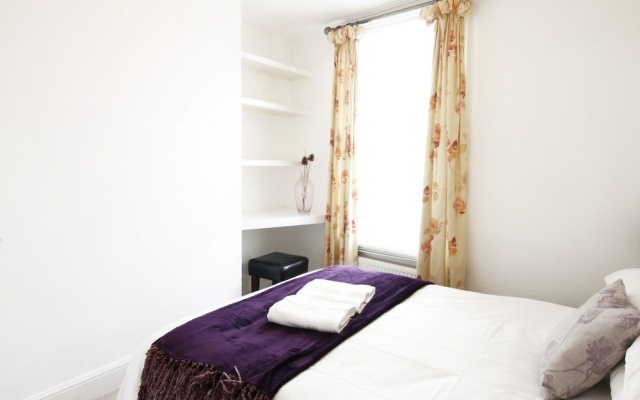 Ideally Located 4 Bed House in the very centre of Historical Oxford — фото 2