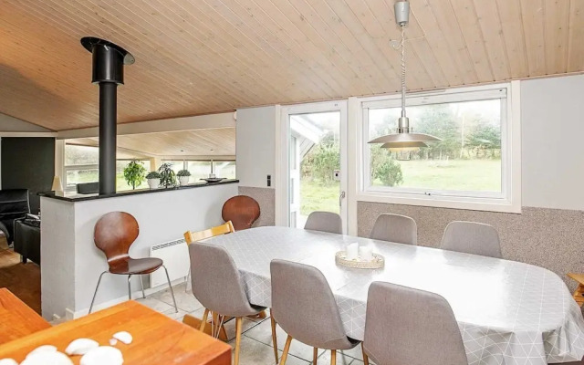 10 Person Holiday Home in Jerup
