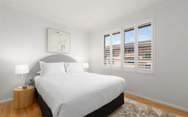 Bright 2-bedroom Apartment Near Coogee Beach