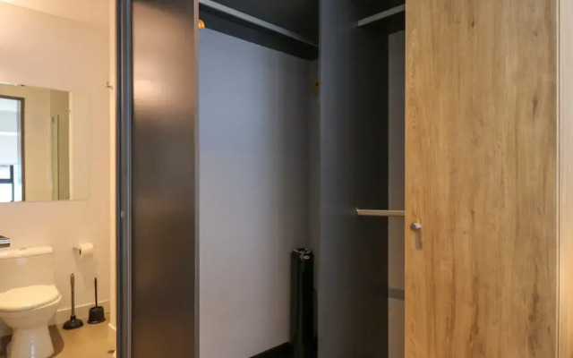 w Prestigious 2BR w Amazing Deco in San Isidro