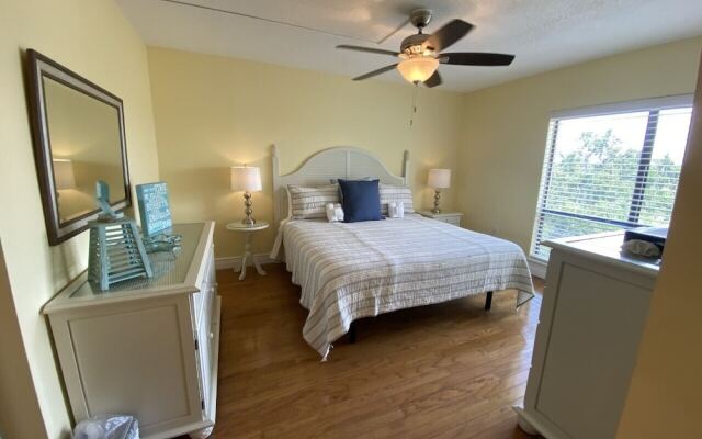 Bay Oaks by Beachside Management