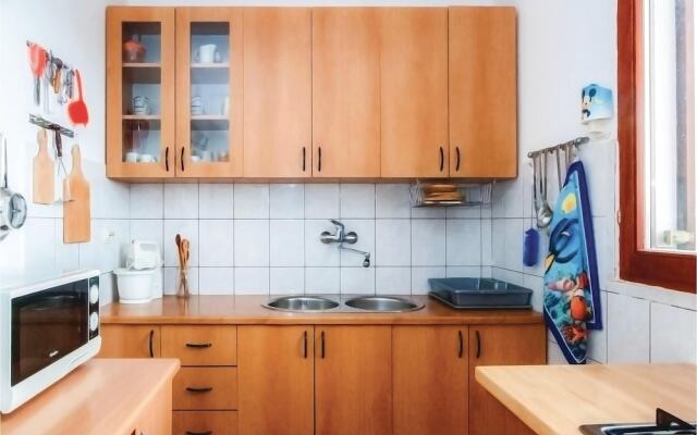 Awesome Home in Maslenica With Wifi and 3 Bedrooms