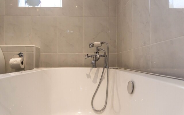 The Old Orchard - 3 Bedroom - Lamphey
