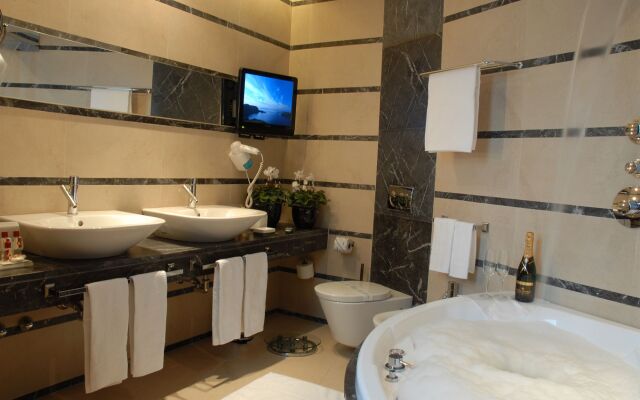 Hotel Excelsior