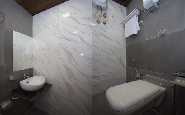 Hotel Blue Sapphire Residency By OYO Rooms