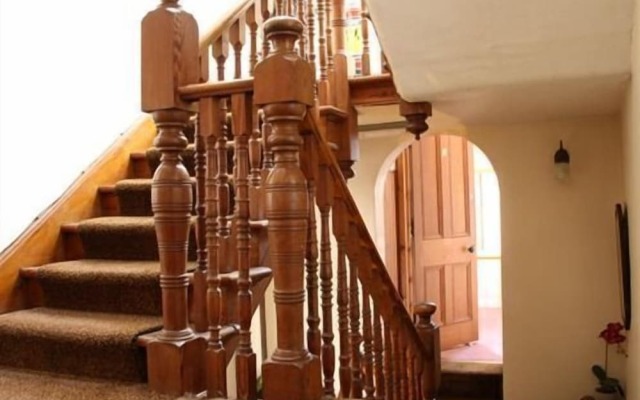 Dunallan House