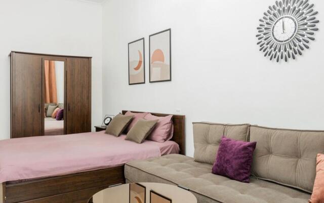 DeRent Aparts (ДеРент Апартс) на набережной канала Грибоедова 79