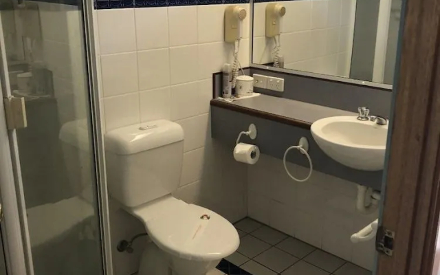 Bororen Hotel Motel