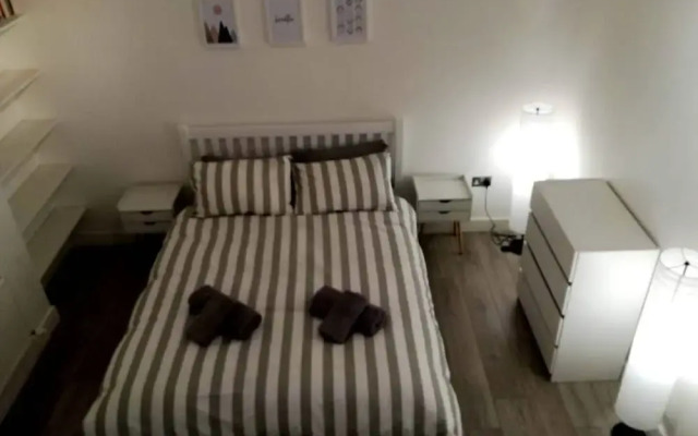 Charming Euston Apartments