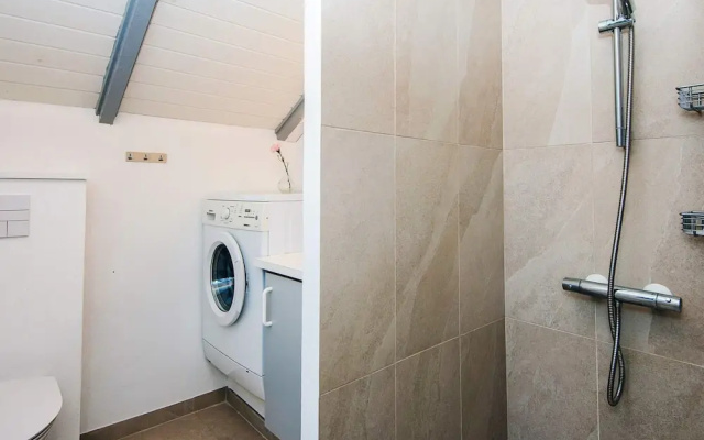 6 Person Holiday Home in Give