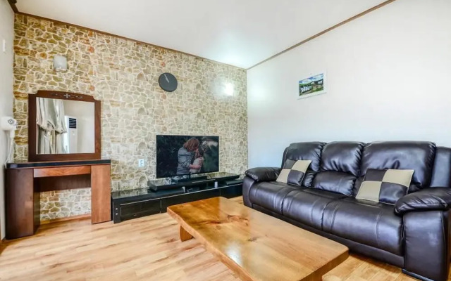 Yangyang Water Sol Valley Pension