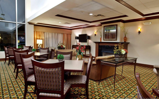 Holiday Inn Express Hotel & Suites Lafayette by IHG